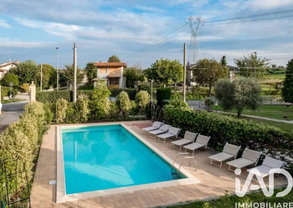 negozio in vendita a Desenzano del Garda