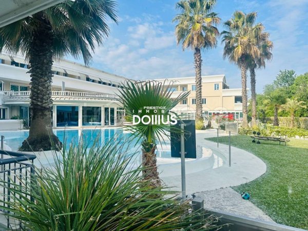 appartamento in vendita a Desenzano del Garda in zona Rivoltella