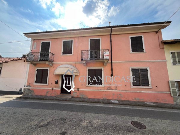 casale in vendita a Desenzano del Garda in zona San Pietro