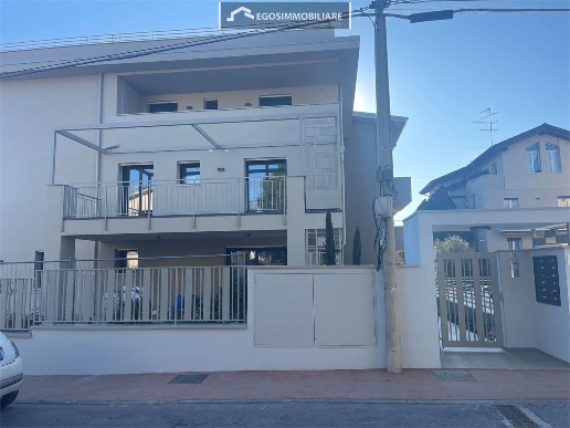 appartamento in vendita a Desenzano del Garda