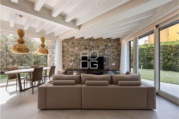 appartamento in vendita a Desenzano del Garda