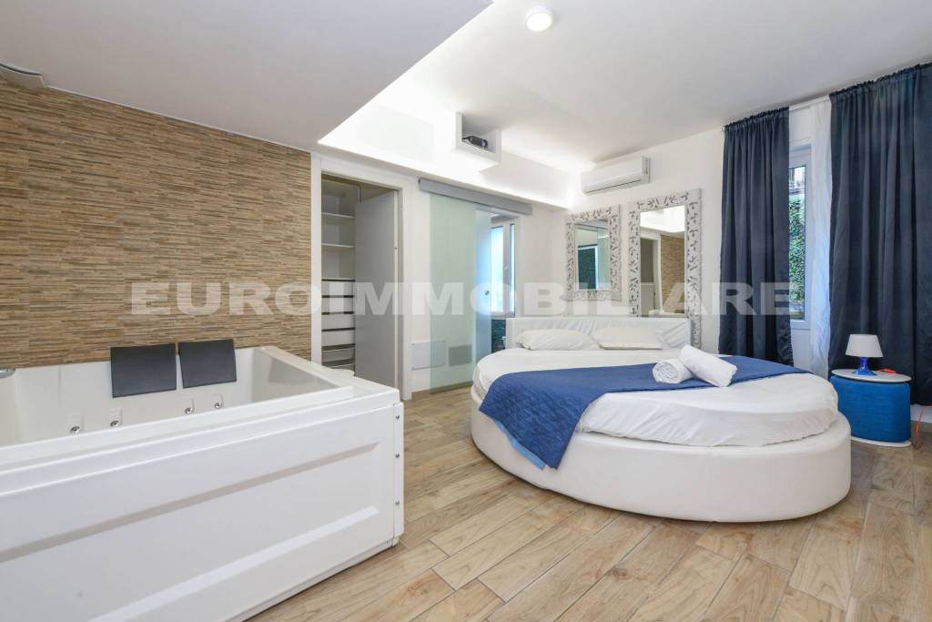 appartamento in vendita a Desenzano del Garda