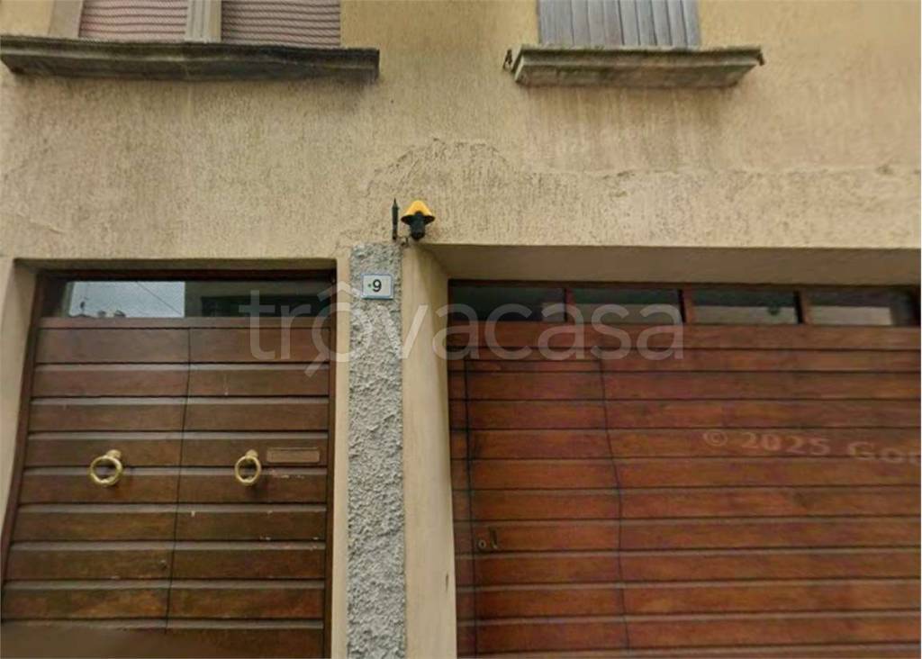 casa indipendente in vendita a Desenzano del Garda