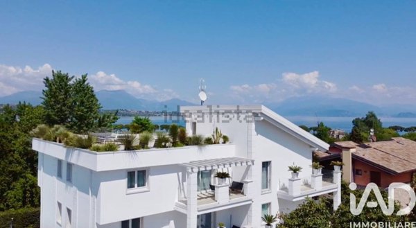 casa indipendente in vendita a Desenzano del Garda