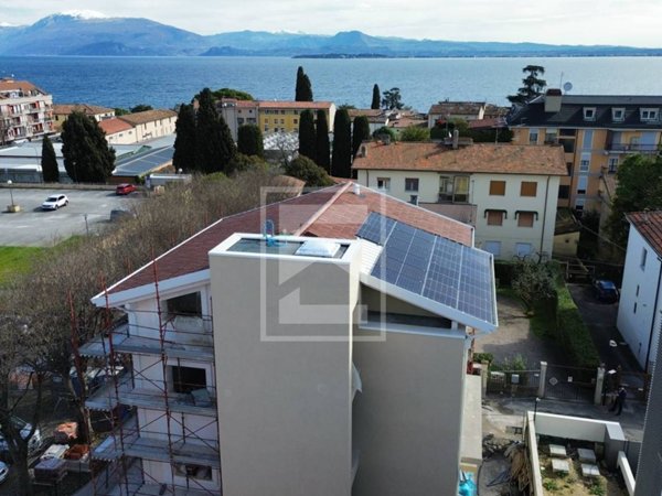 appartamento in vendita a Desenzano del Garda