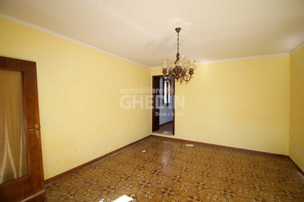 casa indipendente in vendita a Desenzano del Garda in zona San Pietro