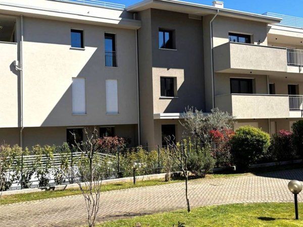 appartamento in vendita a Desenzano del Garda
