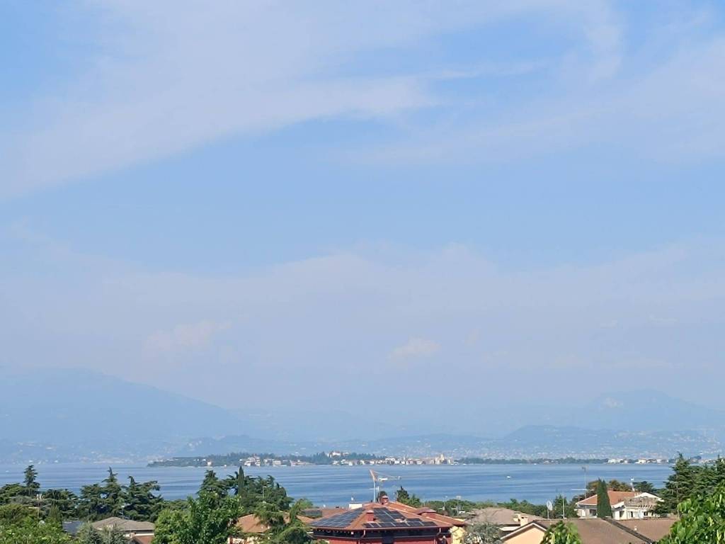 appartamento in vendita a Desenzano del Garda
