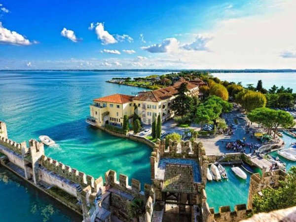 negozio in vendita a Desenzano del Garda