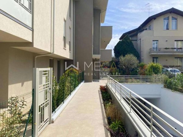 appartamento in vendita a Desenzano del Garda
