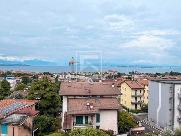 appartamento in vendita a Desenzano del Garda