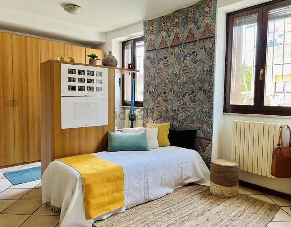 appartamento in vendita a Desenzano del Garda in zona Rivoltella