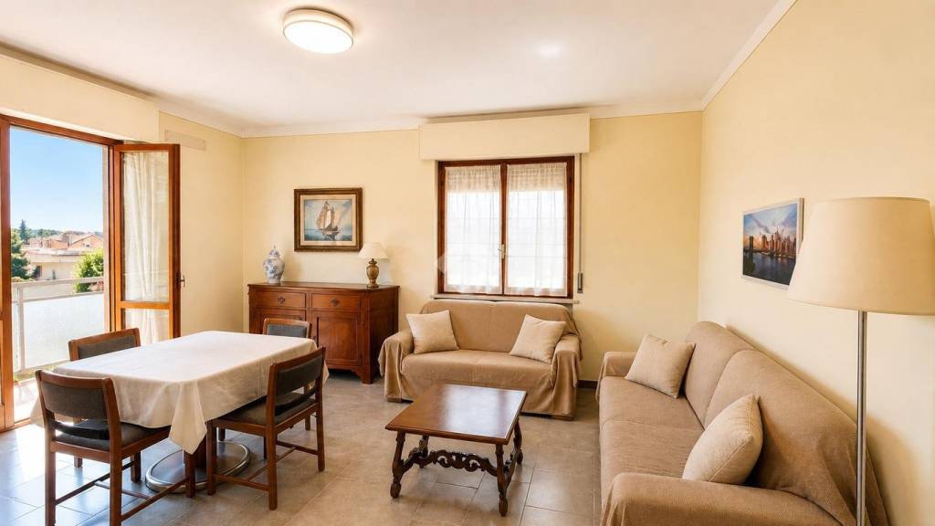 appartamento in vendita a Desenzano del Garda in zona Rivoltella