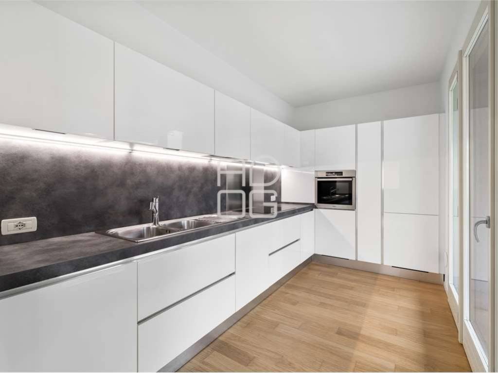 appartamento in vendita a Desenzano del Garda