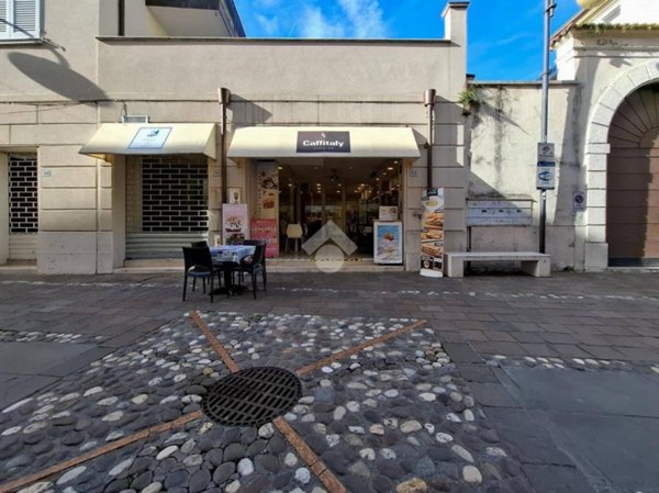 appartamento in vendita a Desenzano del Garda