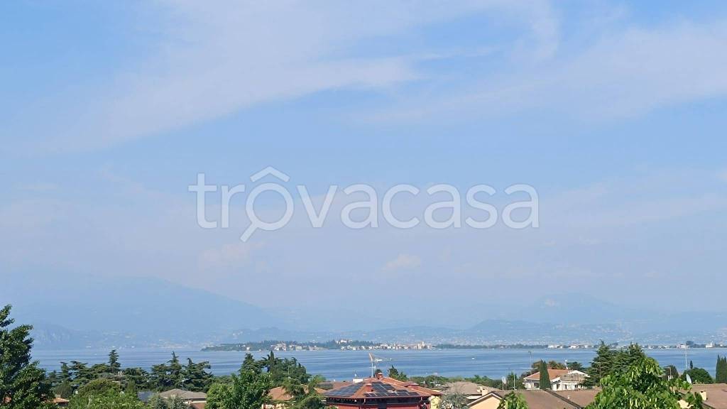 appartamento in vendita a Desenzano del Garda
