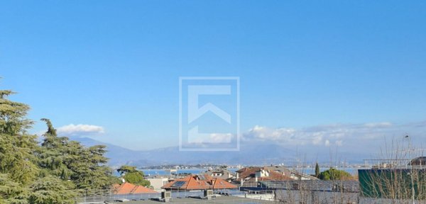 appartamento in vendita a Desenzano del Garda