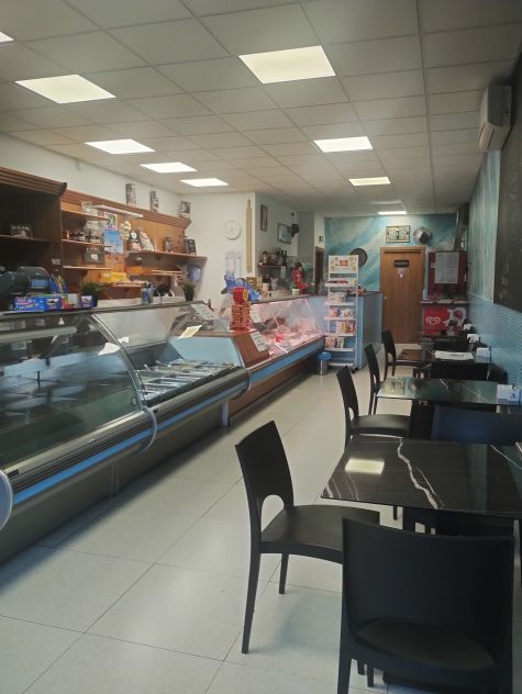 locale commerciale a Desenzano del Garda in zona San Martino della Battaglia