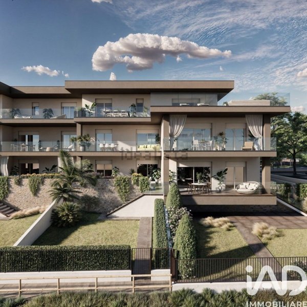 appartamento in vendita a Desenzano del Garda