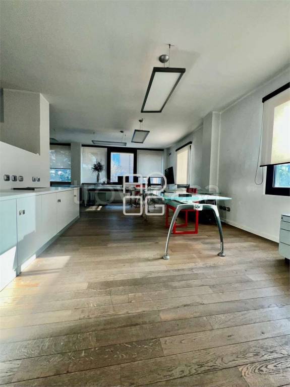 appartamento in vendita a Desenzano del Garda