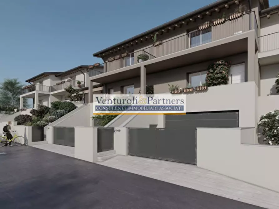 casa indipendente in vendita a Desenzano del Garda in zona San Pietro