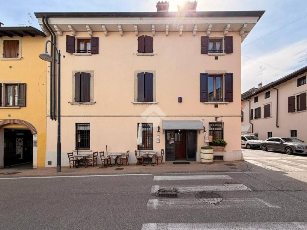 negozio in vendita a Desenzano del Garda