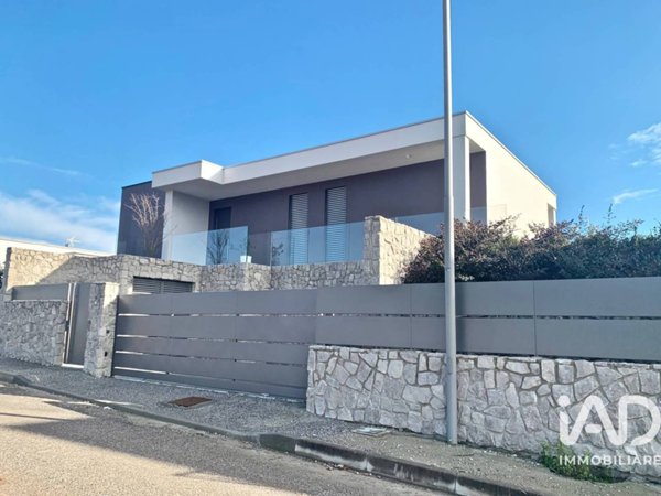 casa indipendente in vendita a Desenzano del Garda