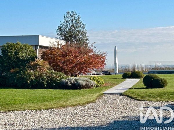 casa indipendente in vendita a Desenzano del Garda