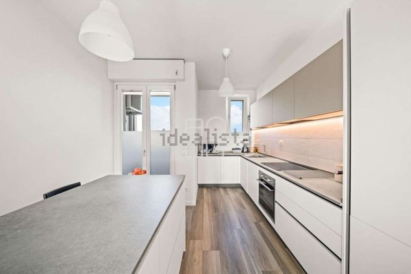 appartamento in vendita a Desenzano del Garda