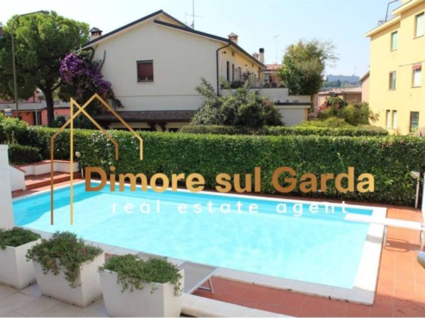 intera palazzina in vendita a Desenzano del Garda