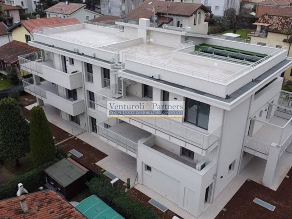 appartamento in vendita a Desenzano del Garda