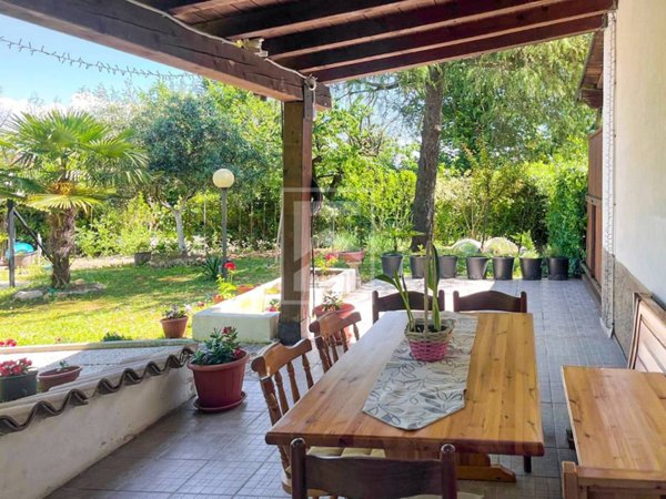 appartamento a Desenzano del Garda in zona San Martino della Battaglia