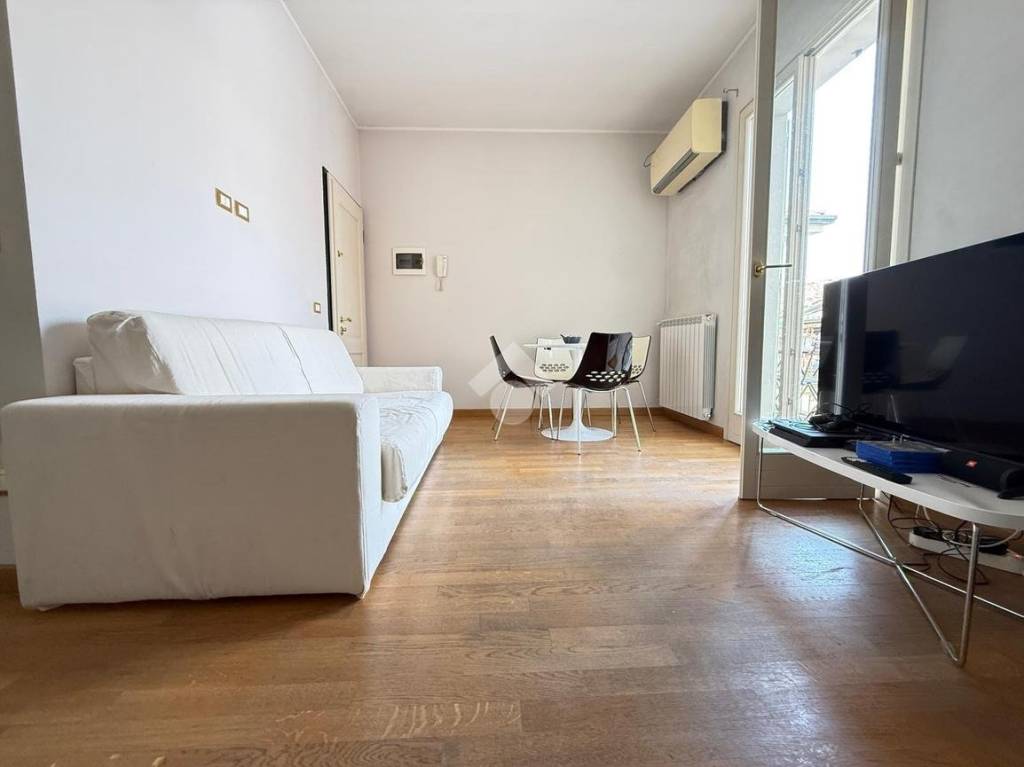 appartamento in vendita a Desenzano del Garda