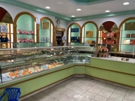 locale commerciale in vendita a Desenzano del Garda