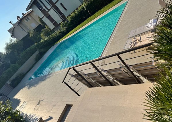 appartamento in vendita a Desenzano del Garda