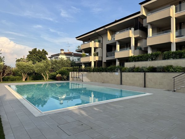 appartamento in vendita a Desenzano del Garda