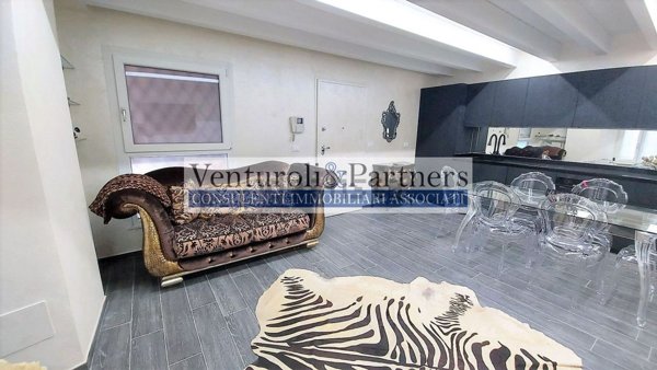 appartamento in vendita a Desenzano del Garda in zona Campeggio sul Vò