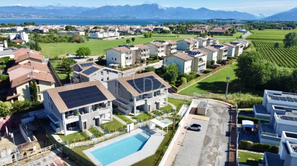 appartamento in vendita a Desenzano del Garda