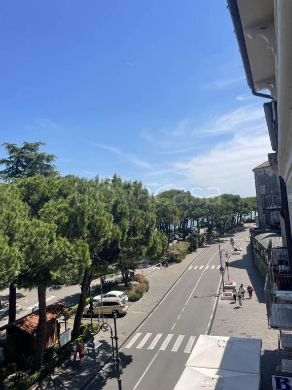 appartamento in vendita a Desenzano del Garda