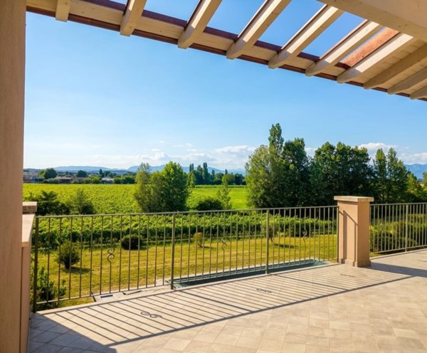 appartamento in vendita a Desenzano del Garda
