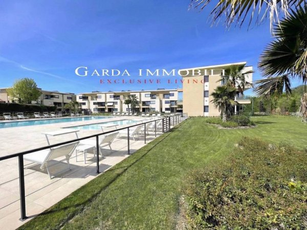 appartamento in vendita a Desenzano del Garda in zona Rivoltella