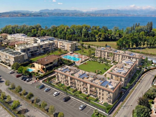 appartamento in vendita a Desenzano del Garda