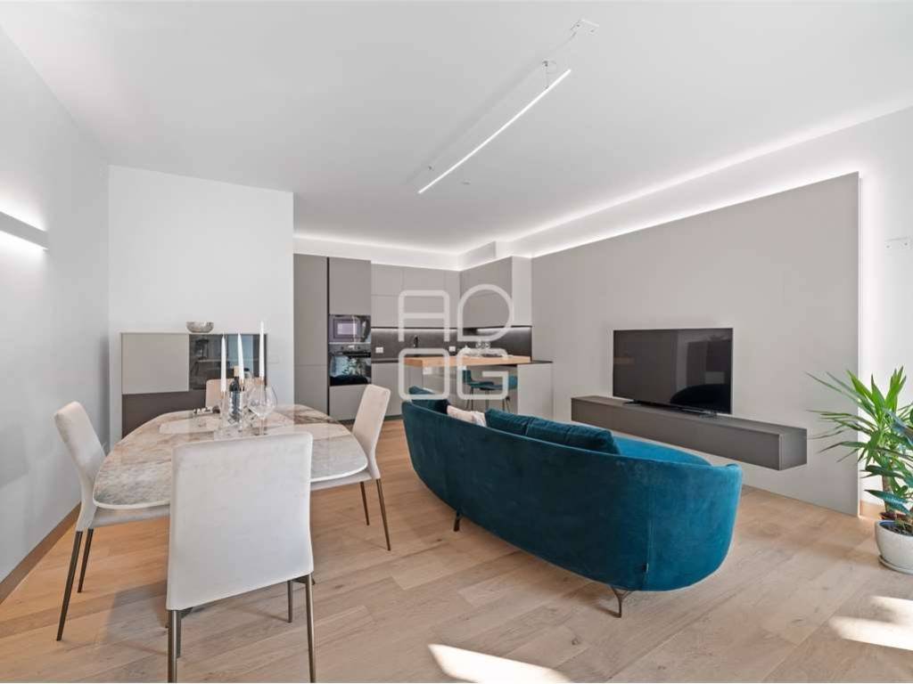 appartamento in vendita a Desenzano del Garda in zona Campeggio sul Vò