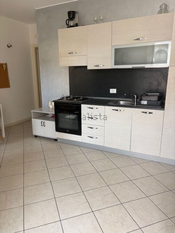appartamento in vendita a Desenzano del Garda in zona Campeggio sul Vò