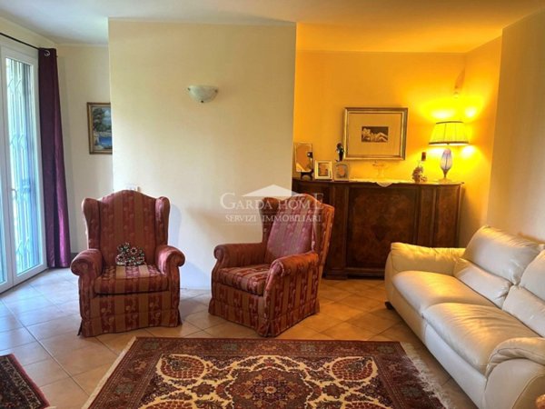 appartamento in vendita a Desenzano del Garda in zona Rivoltella