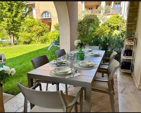 appartamento in vendita a Desenzano del Garda in zona Grole