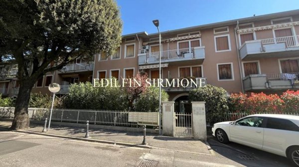 appartamento in vendita a Desenzano del Garda in zona Campeggio sul Vò