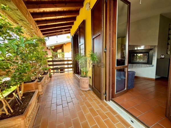 appartamento in vendita a Desenzano del Garda in zona Rivoltella