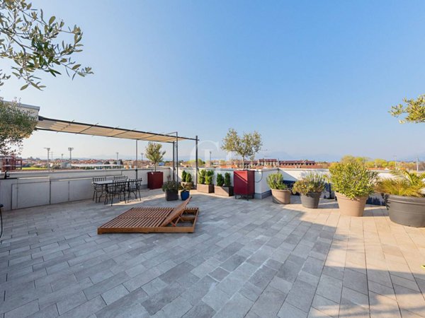 appartamento in vendita a Desenzano del Garda in zona Rivoltella