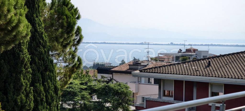 appartamento in vendita a Desenzano del Garda